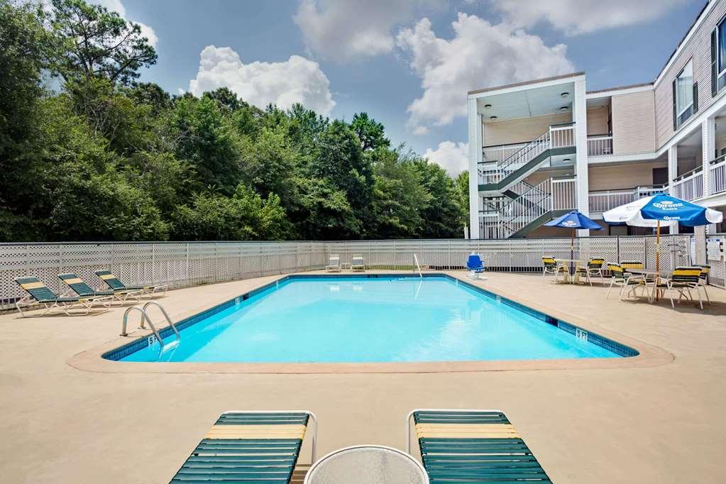 Baymont By Wyndham College Park Atlanta Airport South Hotel Exterior photo